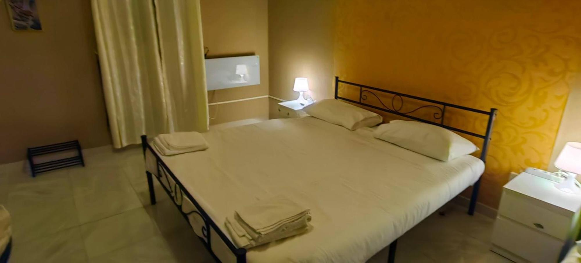 Gara Holiday Home- Bologna Airport Suite Buitenkant foto